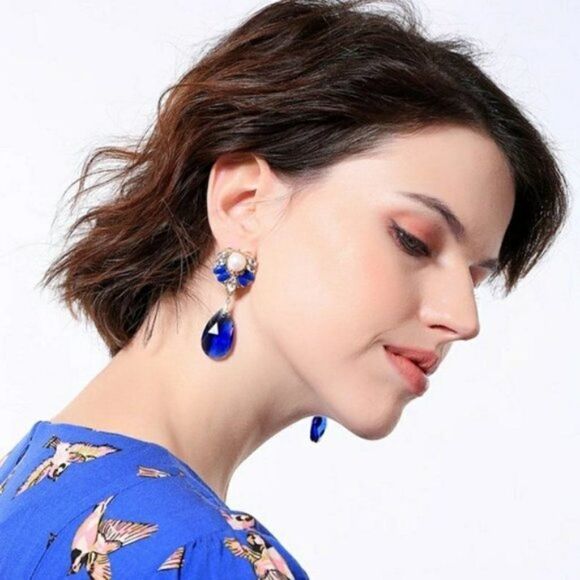 Sapphire Blue Crystal Rhinestone Pearl Vintage Gold Dangle Statement Earrings - Picture 4 of 12